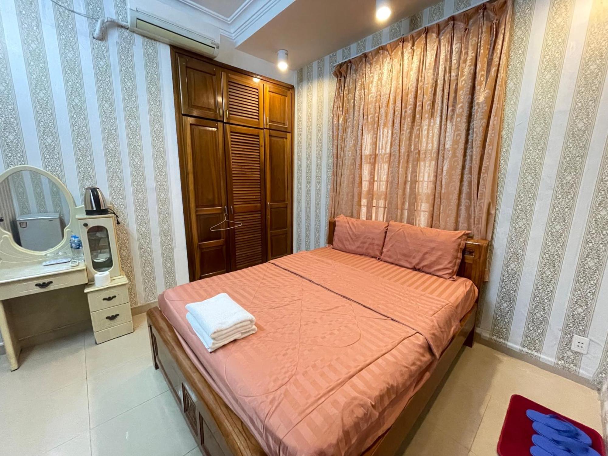 Sakura Saigon Hotel 2*