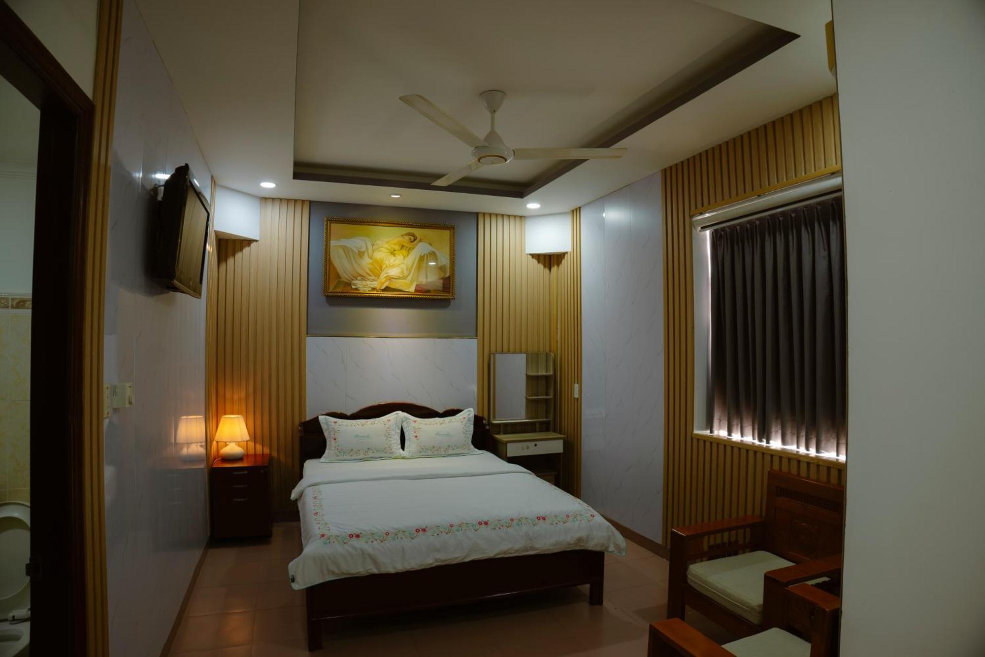 Hoang Son Hotel