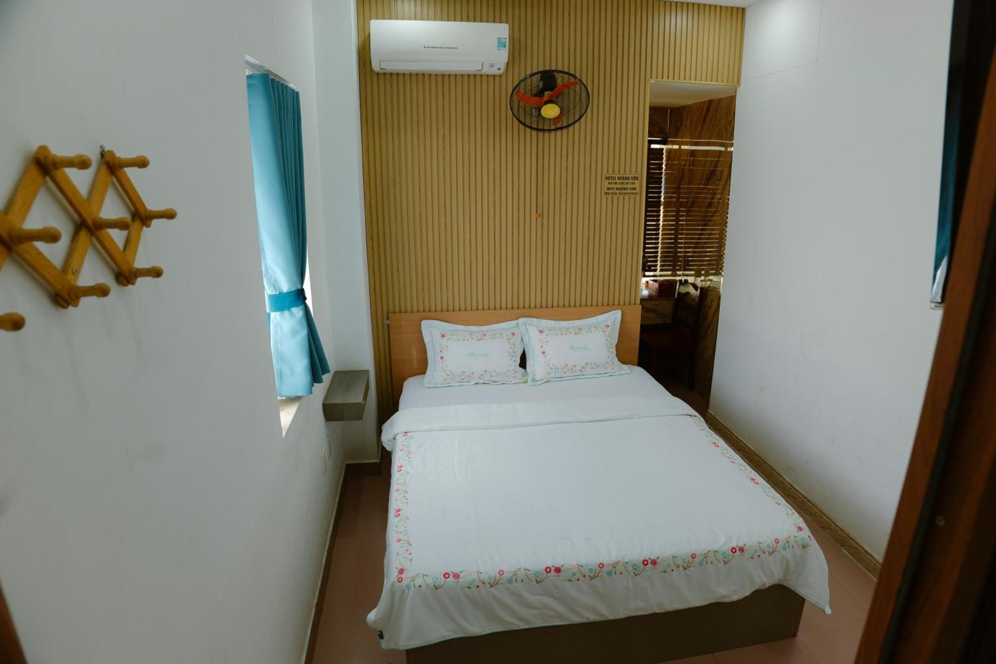 Hoang Son Hotel