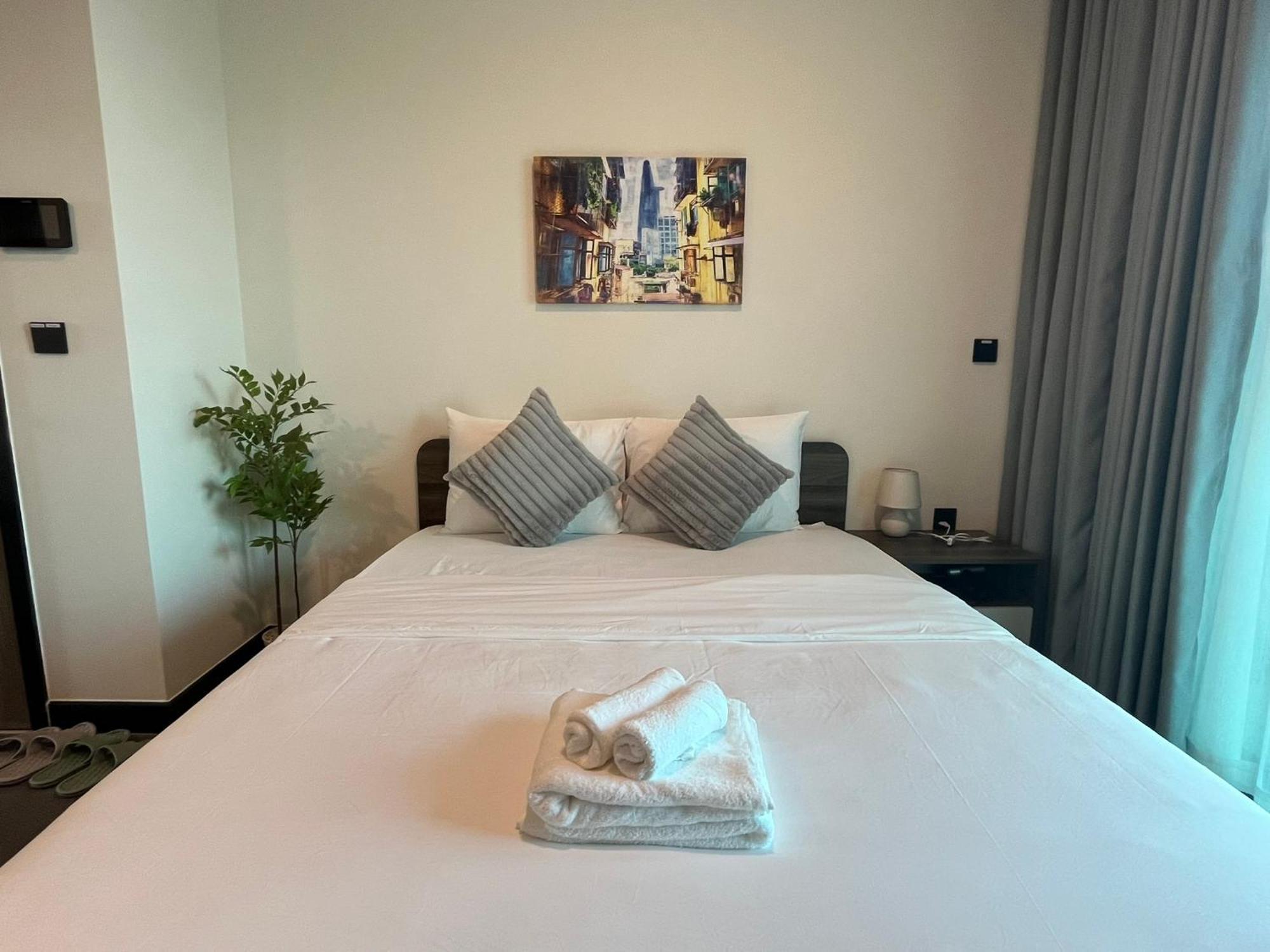 Tropical House - New At Delasol * TP. Hồ Chí Minh