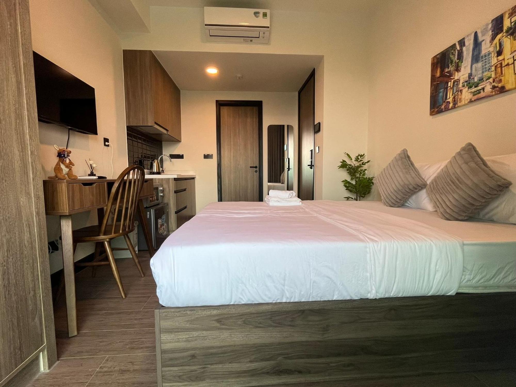 Tropical House - New At Delasol Căn hộ *