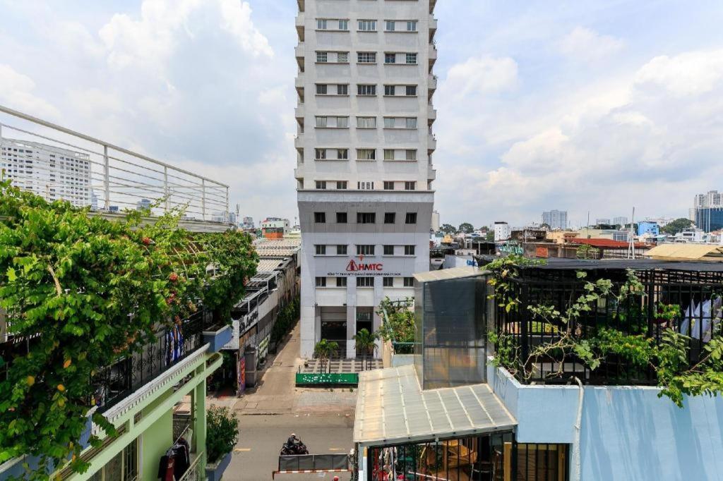 1991 Sai Gon Hotel