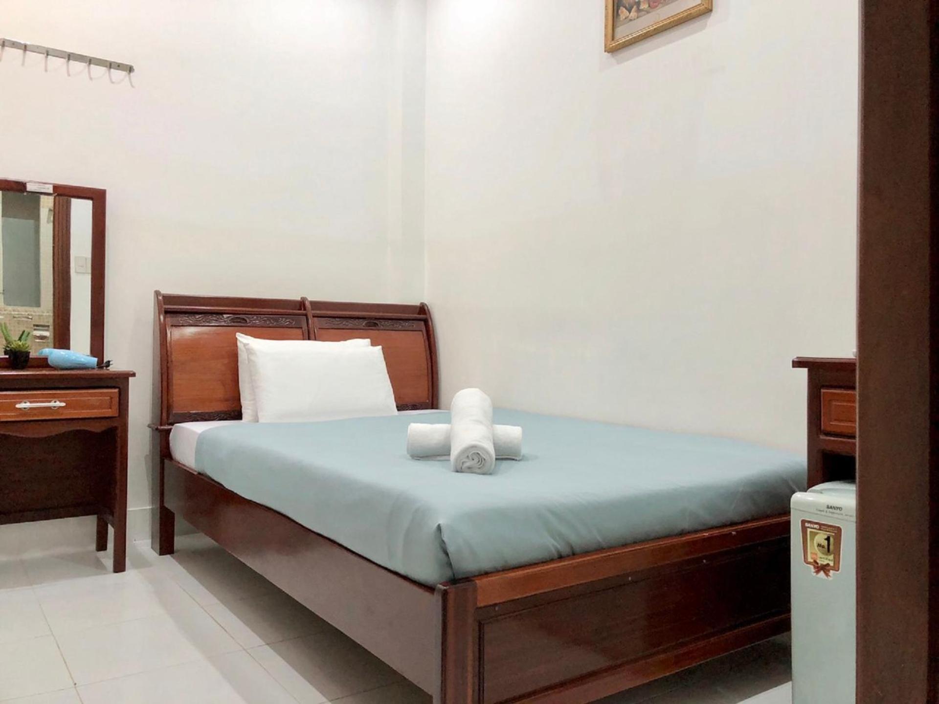 Hotel Saigon Cozy2 At 241 Pham Ngu Lao Street *