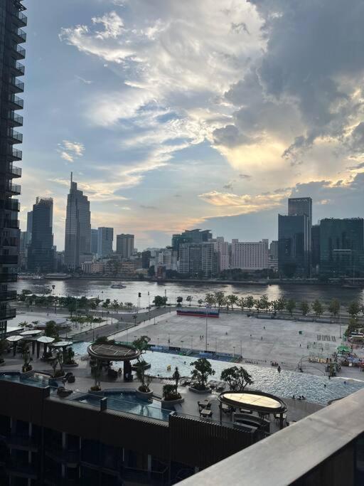 Opera 2pn Metropole Quan 2 View Song Pool Gym * Ho Chi Minh City
