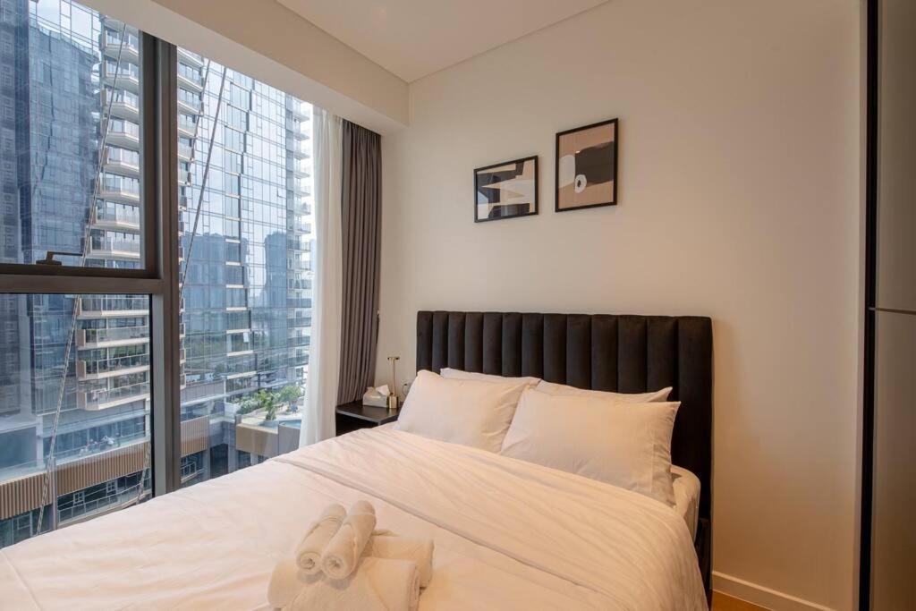 Opera 2pn Metropole Quan 2 View Song Pool Gym Apartment