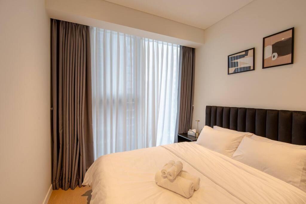 Opera 2pn Metropole Quan 2 View Song Pool Gym Apartment