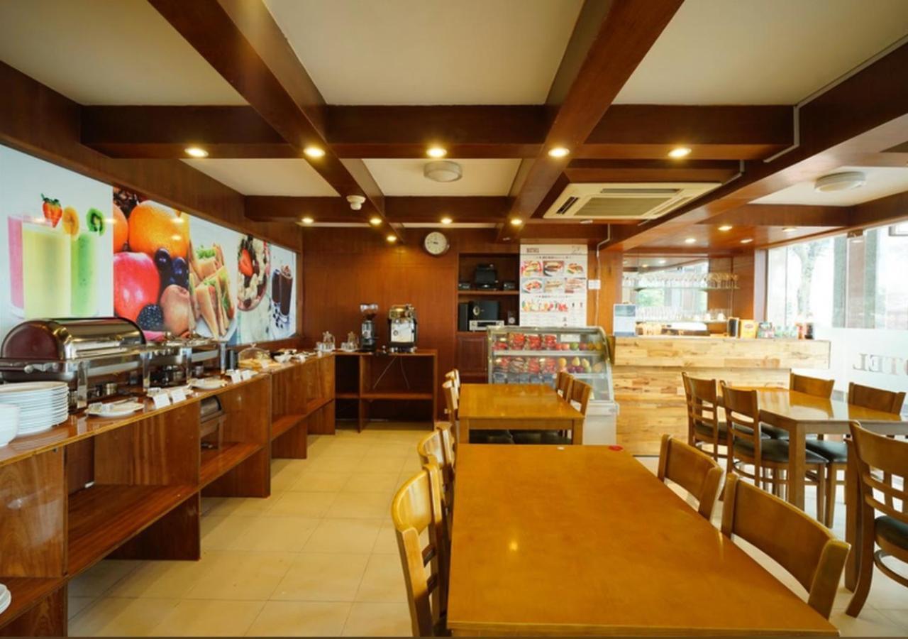 Hoang Yen - Phu My Hung 3*