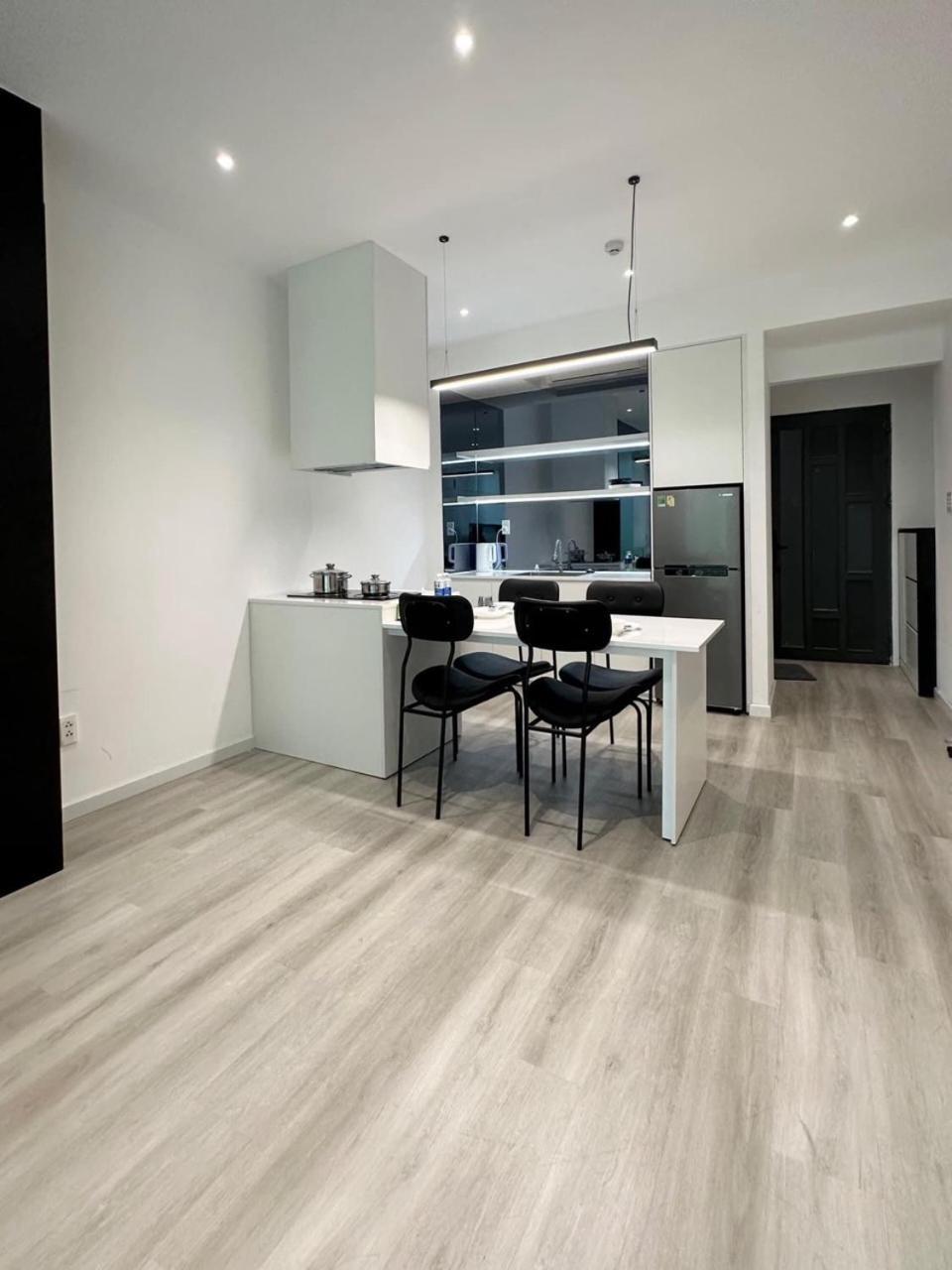 Lagom Saigon Apartment