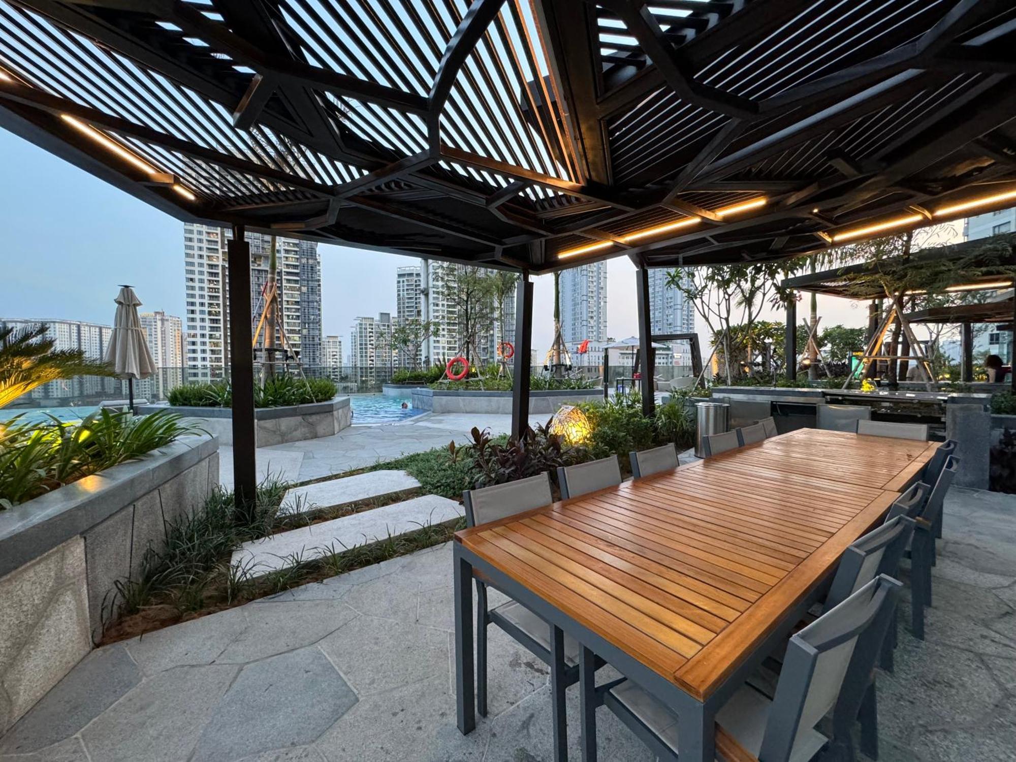 Apartment Lumiere Riverside Condotel In Hcmc
