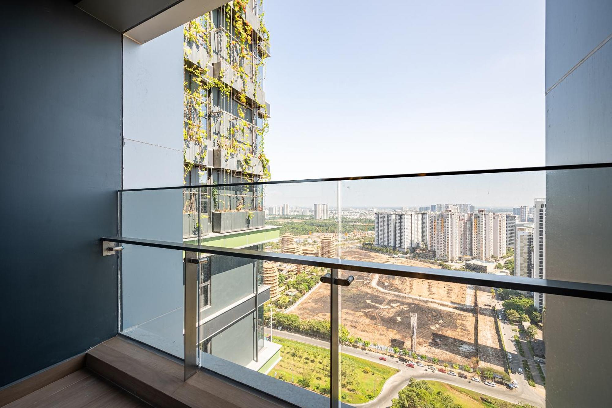 Apartment Lumiere Riverside Condotel In Hcmc