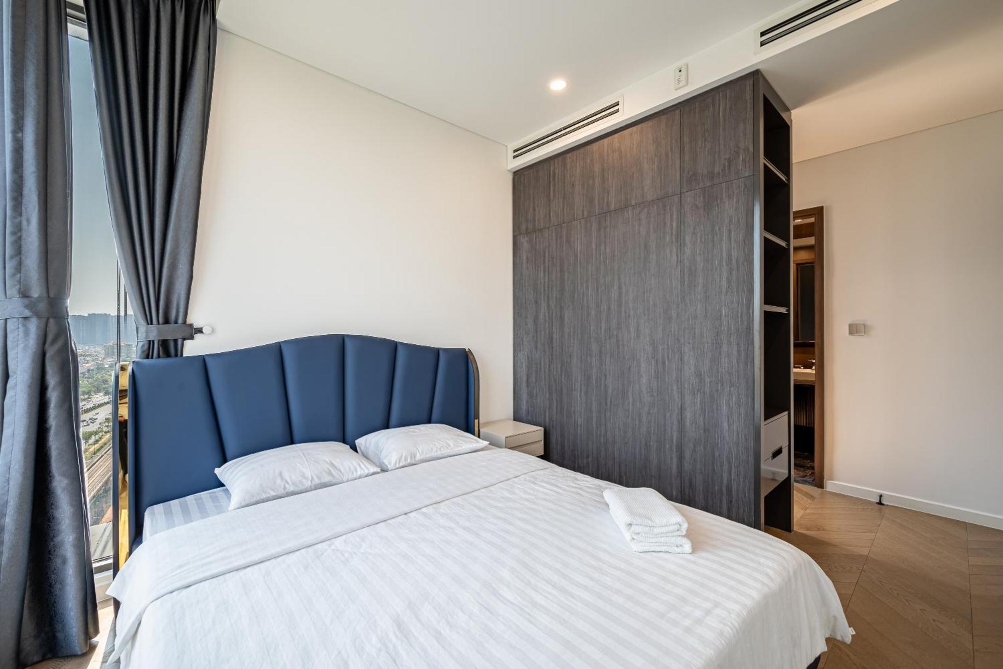 Apartment Lumiere Riverside Condotel In Hcmc *