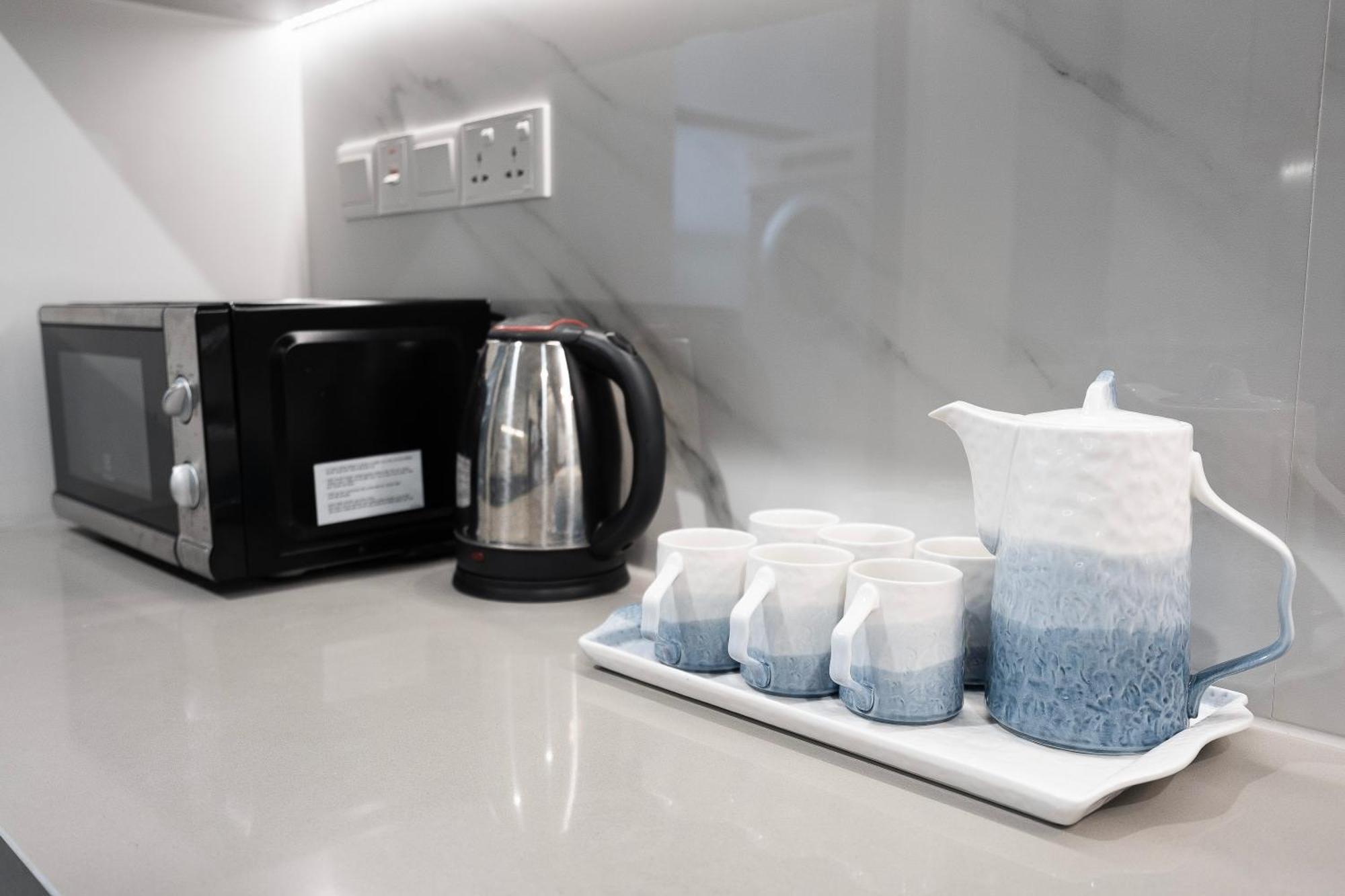 Apartment Modern District 1 2br&3br D1&zenity Outdoor Jacuzzi Pool *