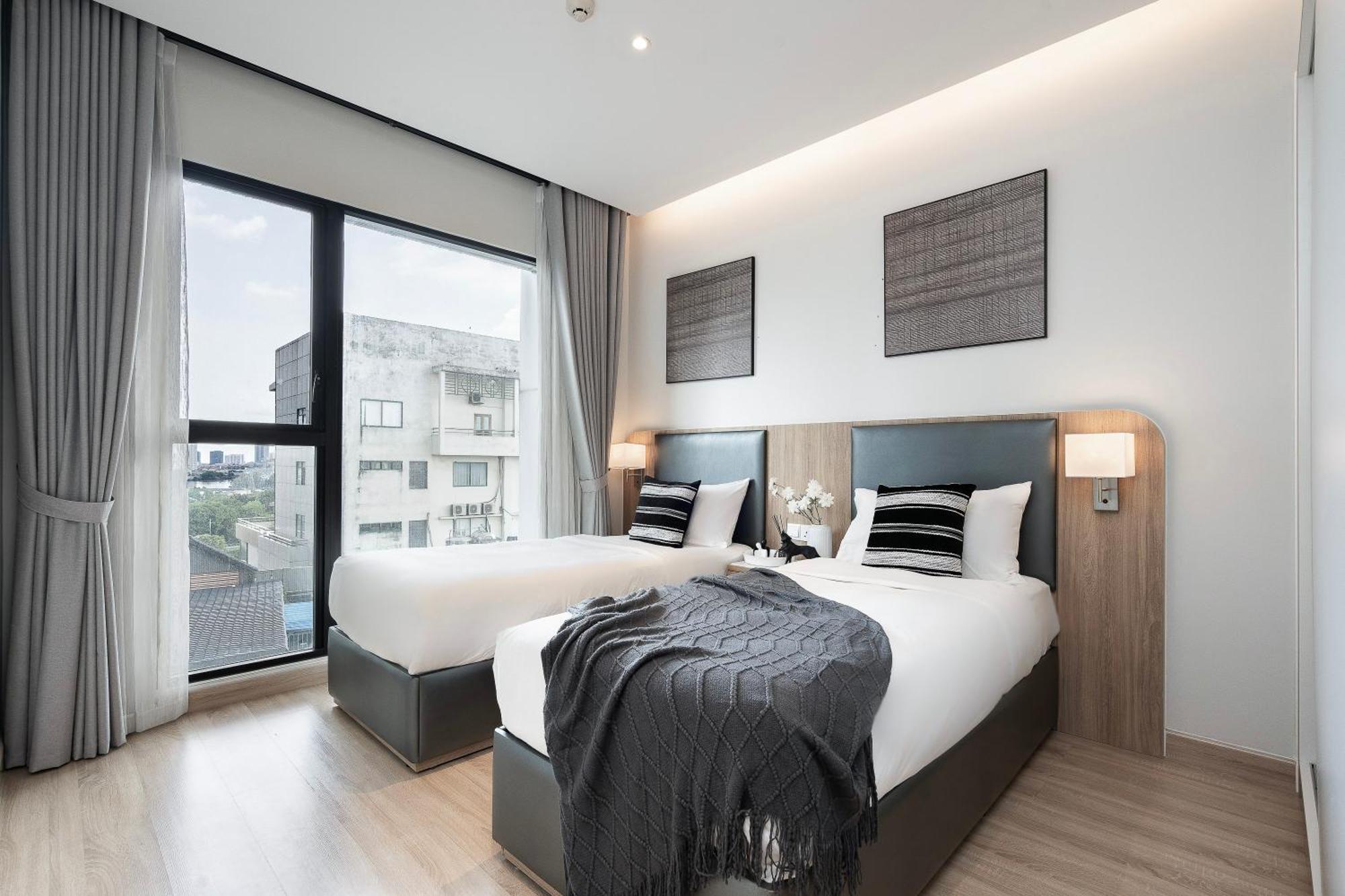 Apartment Modern District 1 2br&3br D1&zenity Outdoor Jacuzzi Pool Ho Chi Minh City