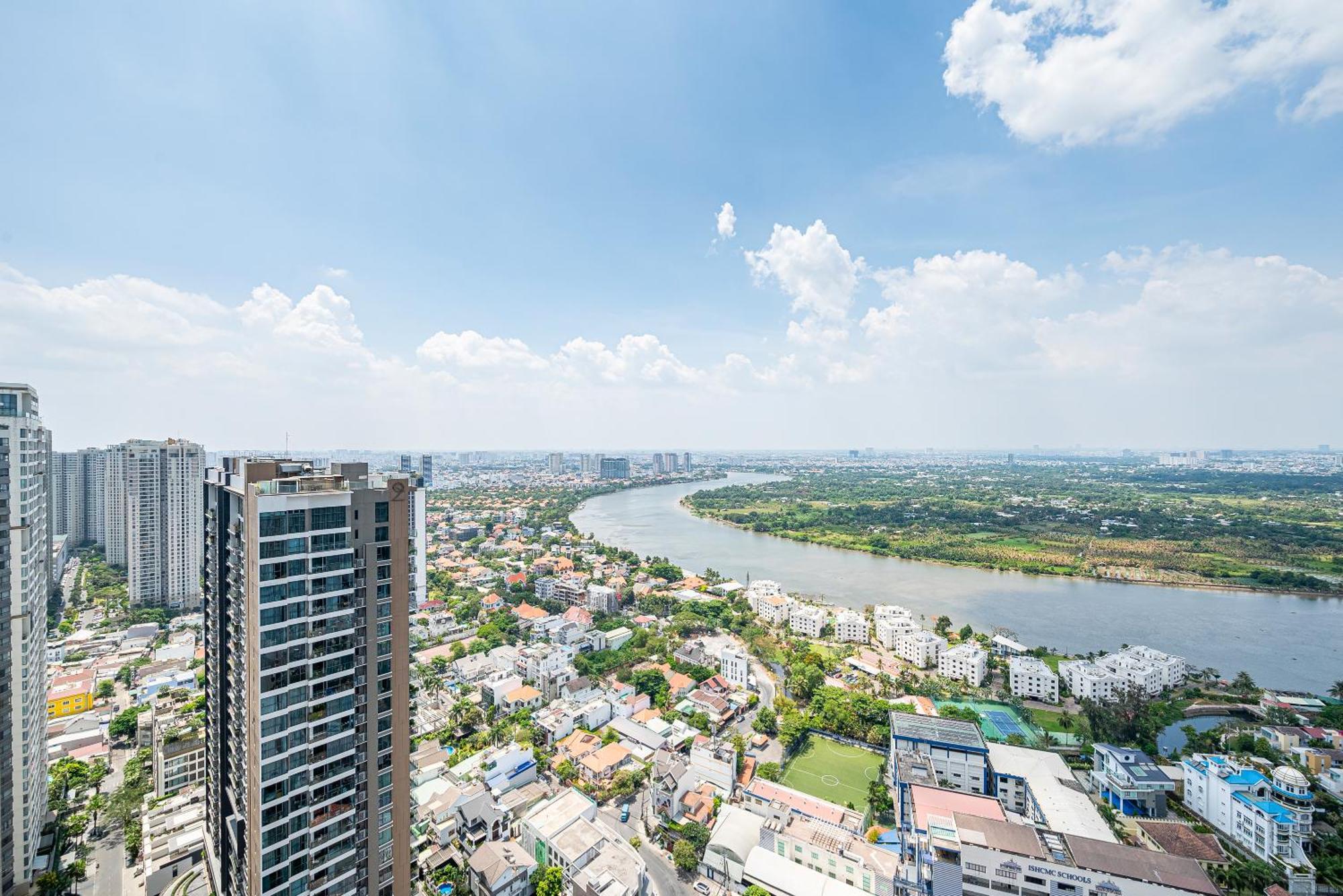 Apartment Lumiere Riverside Condotel In Hcmc