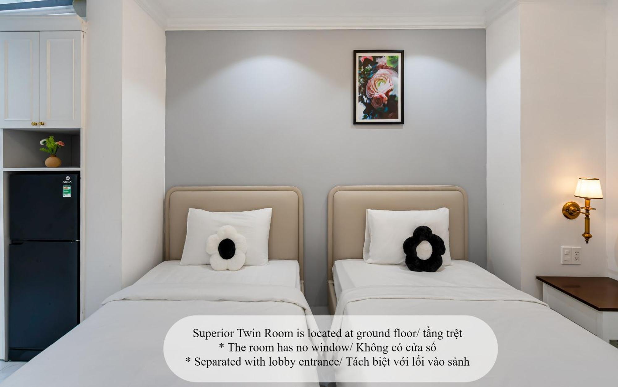 Khách sạn The Royal Homies - Phú Mỹ Hưng