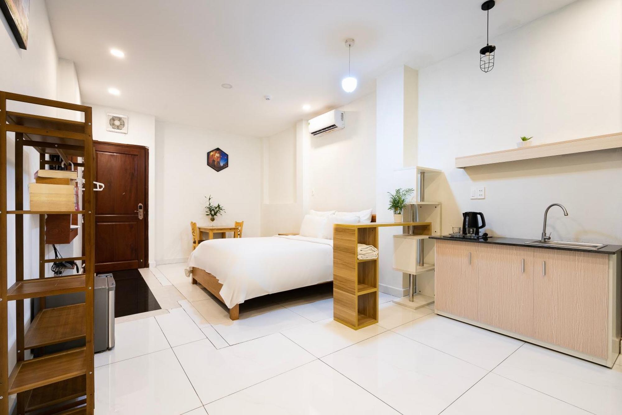 Gemini Saigon Center - New & Quiet Near Bui Vien Walking Street Hotel 3*