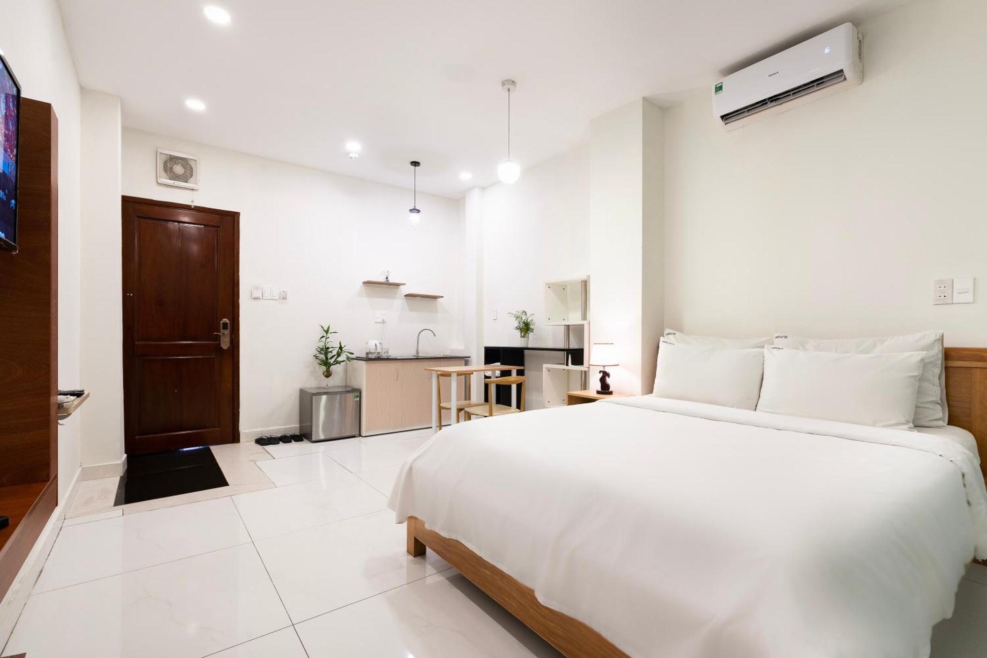 Gemini Saigon Center - New & Quiet Near Bui Vien Walking Street