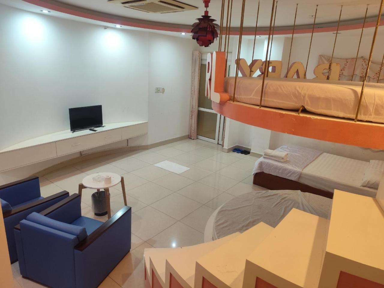 My Friends Hotel