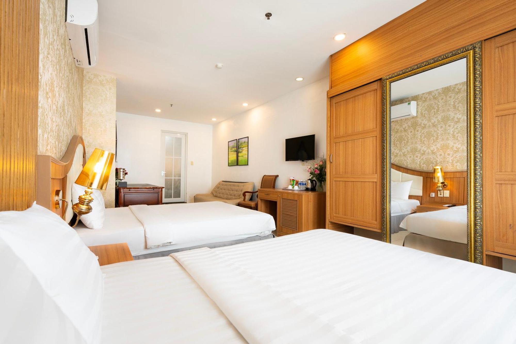 Lam Kinh Hotel 3*