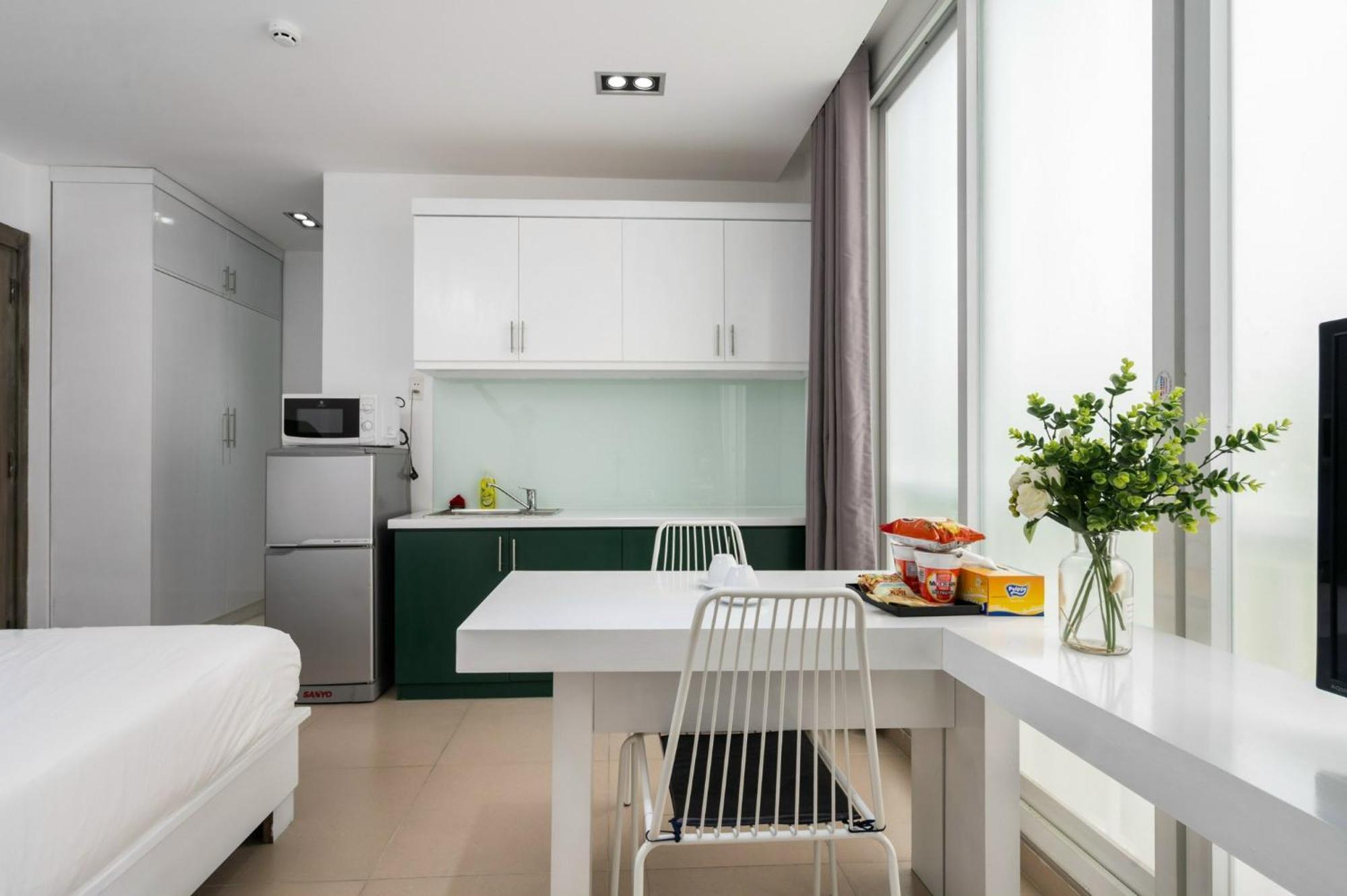 Green Garden Studio-district 3-luxurious Apartment-high Class Apartment Ho Chi Minh City