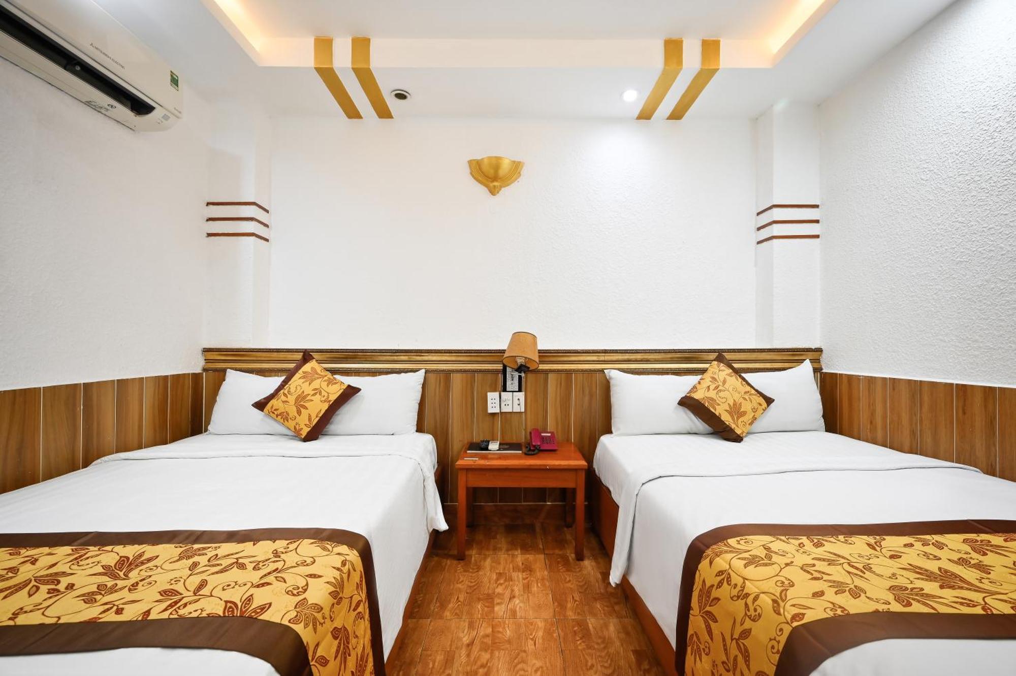 Khách sạn Queen Saigon Airport TP. Hồ Chí Minh