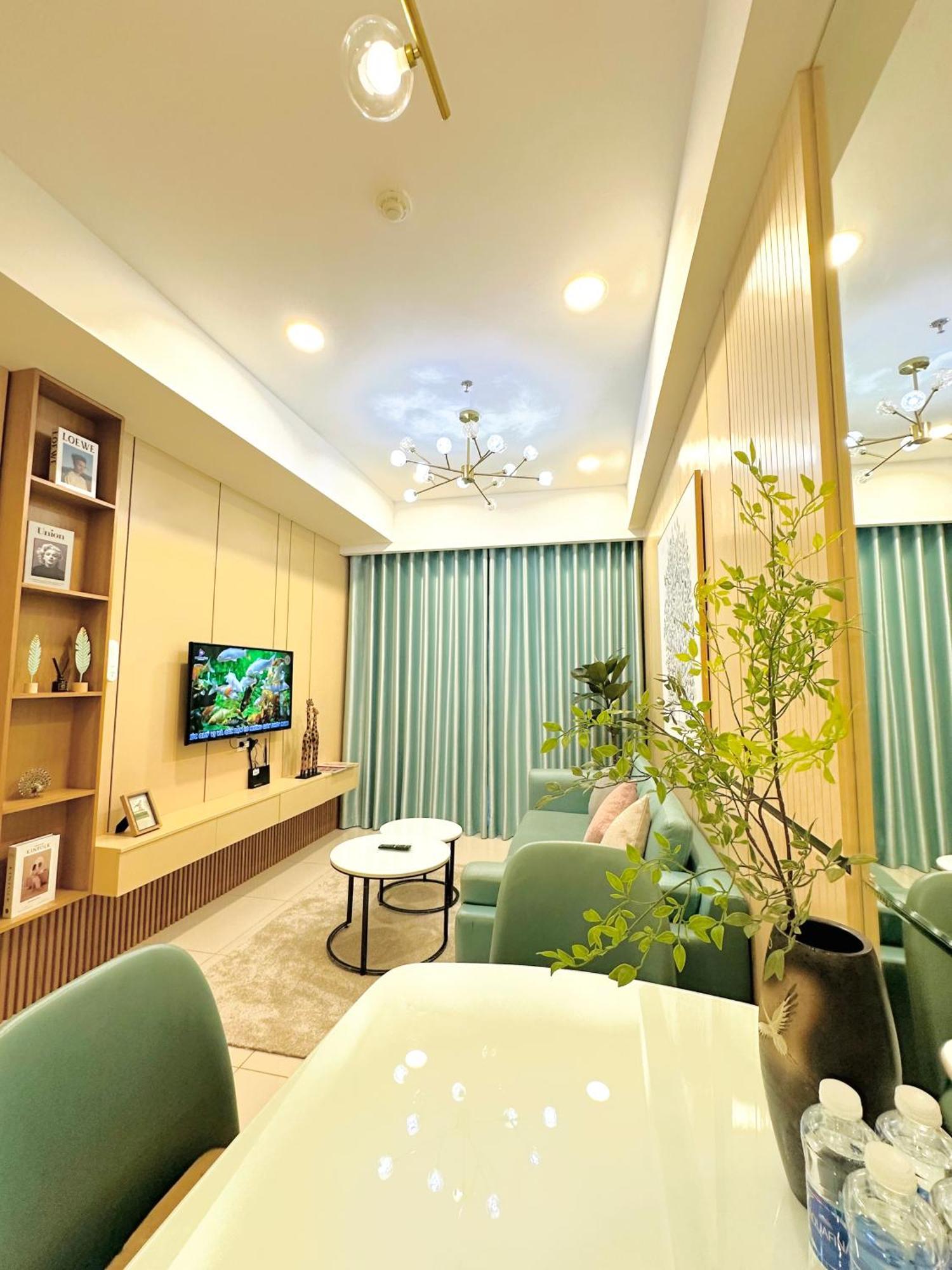 Tommy Homes In Soho District 1 Căn hộ *