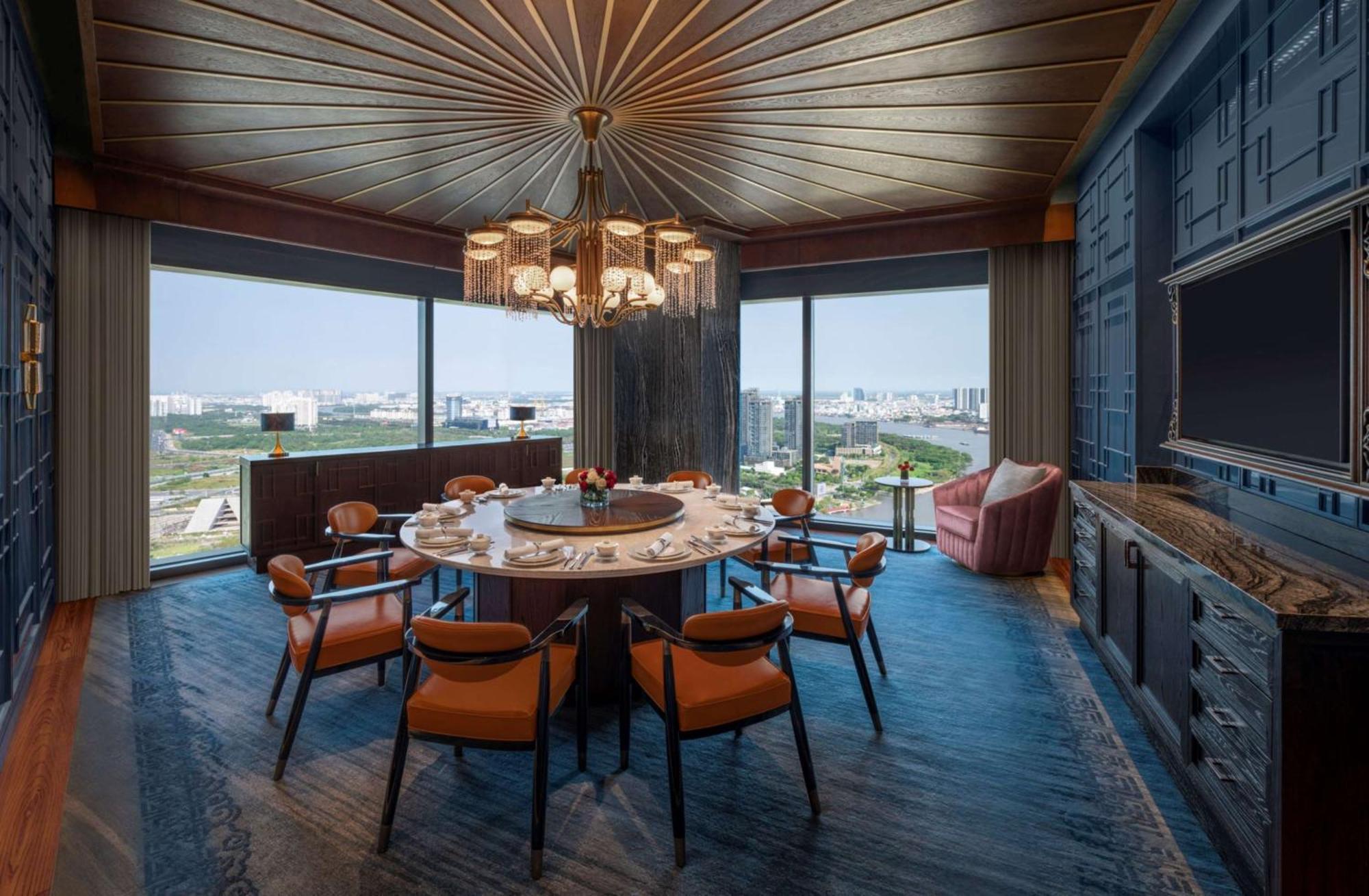 Hilton Saigon Hotel 5*