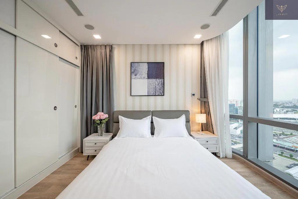 Landmark 81 Skyline Apartment
