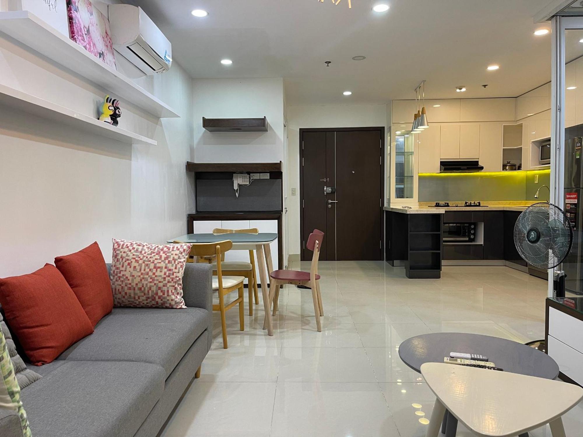 Sunrise City Saigon Apartment *