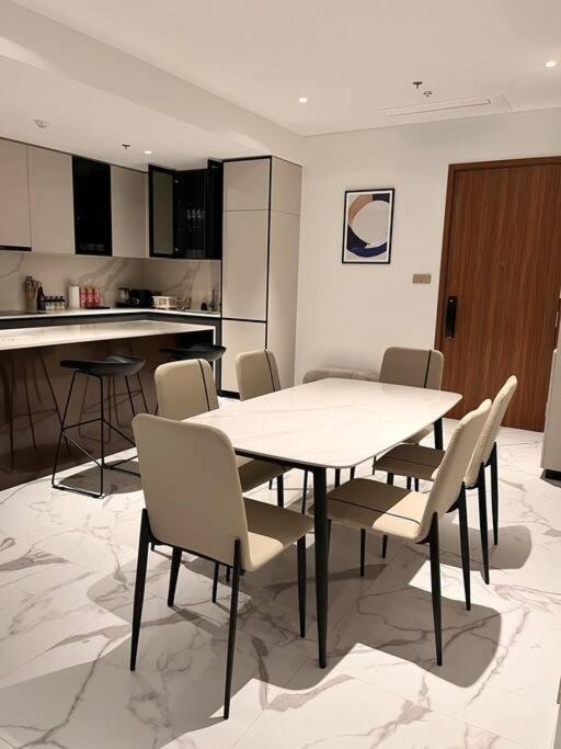 Metropole The Crest 3br D2 View 5 Quality