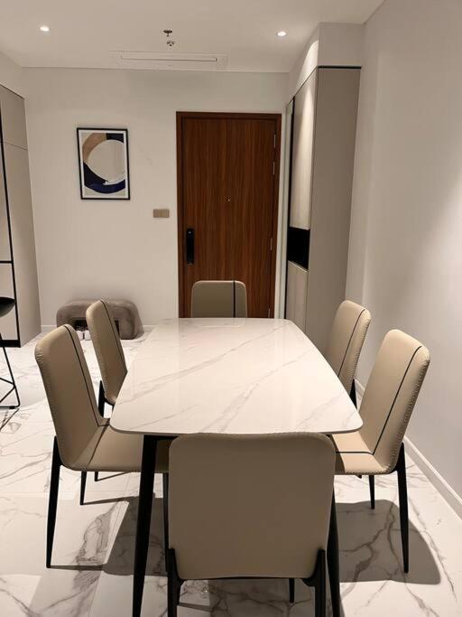 Apartment Metropole The Crest 3br D2 View 5 Quality *