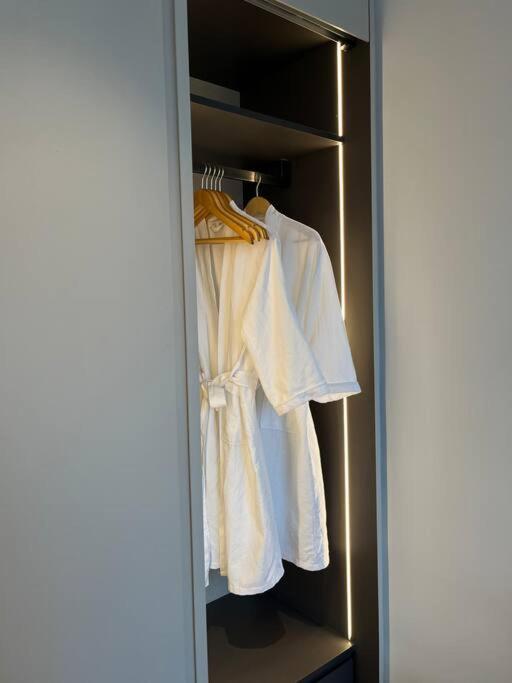 Metropole The Crest 3br D2 View 5 Quality Apartment Ho Chi Minh City