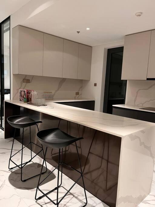 Metropole The Crest 3br D2 View 5 Quality Apartment