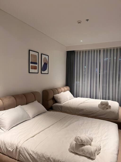 Metropole The Crest 3br D2 View 5 Quality Apartment