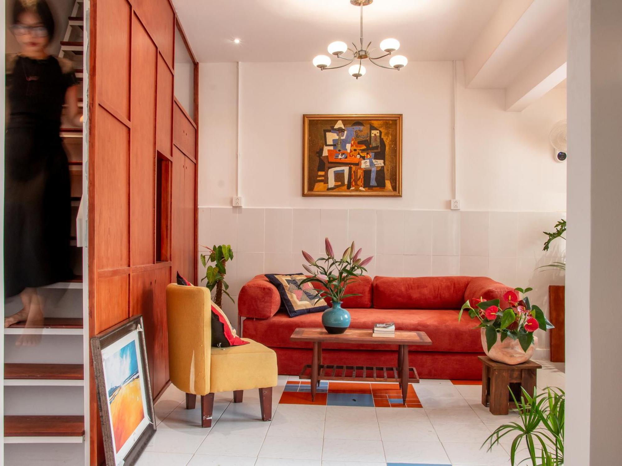 Orange - Ngoi Nha Tai Quan 3 * Ho Chi Minh City