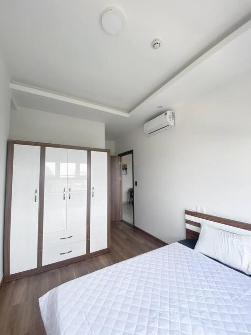 Apartment Quan 7 - Peace & Happiness House Free Pool, Park