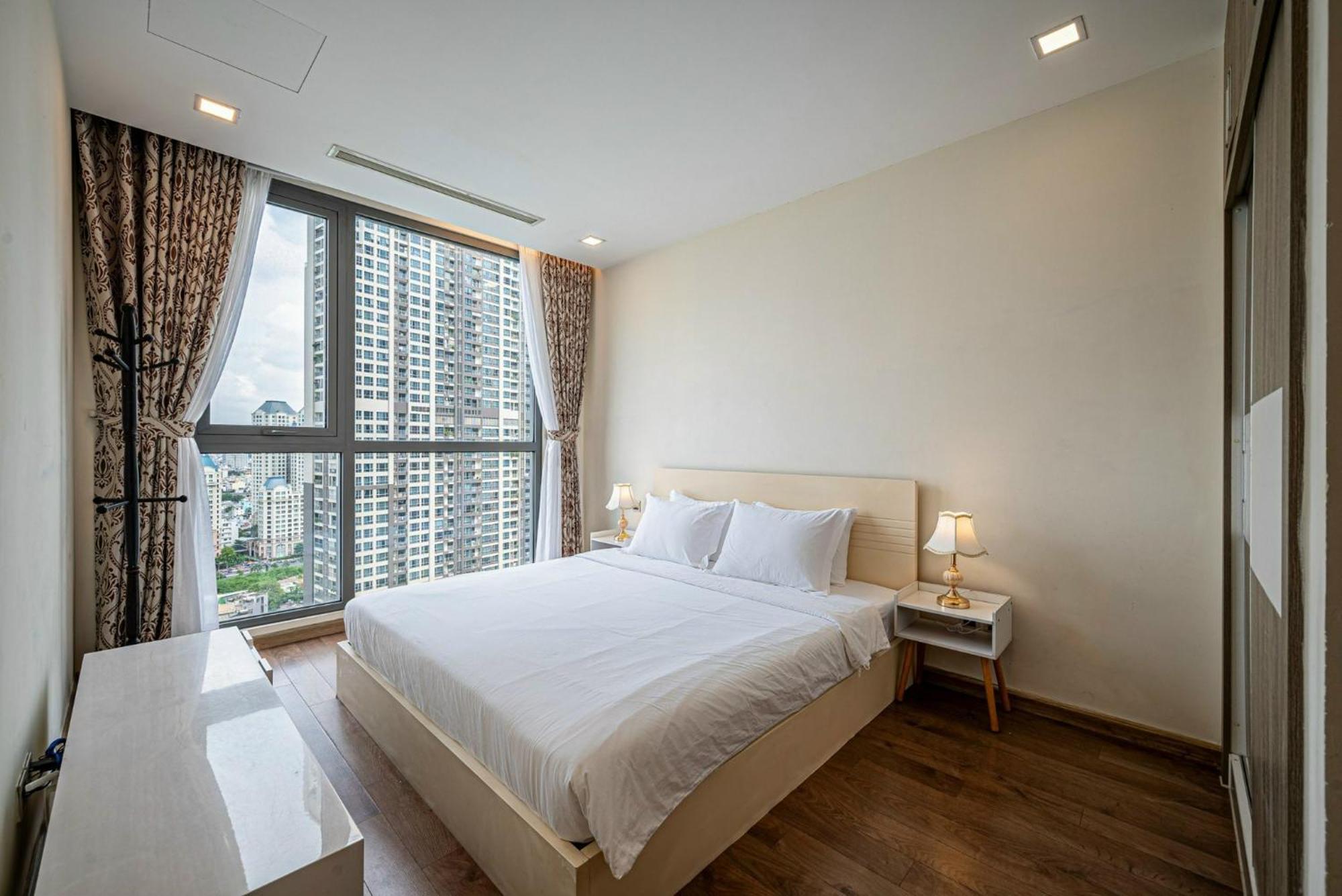 Sy's - Vinhomes Park - & View