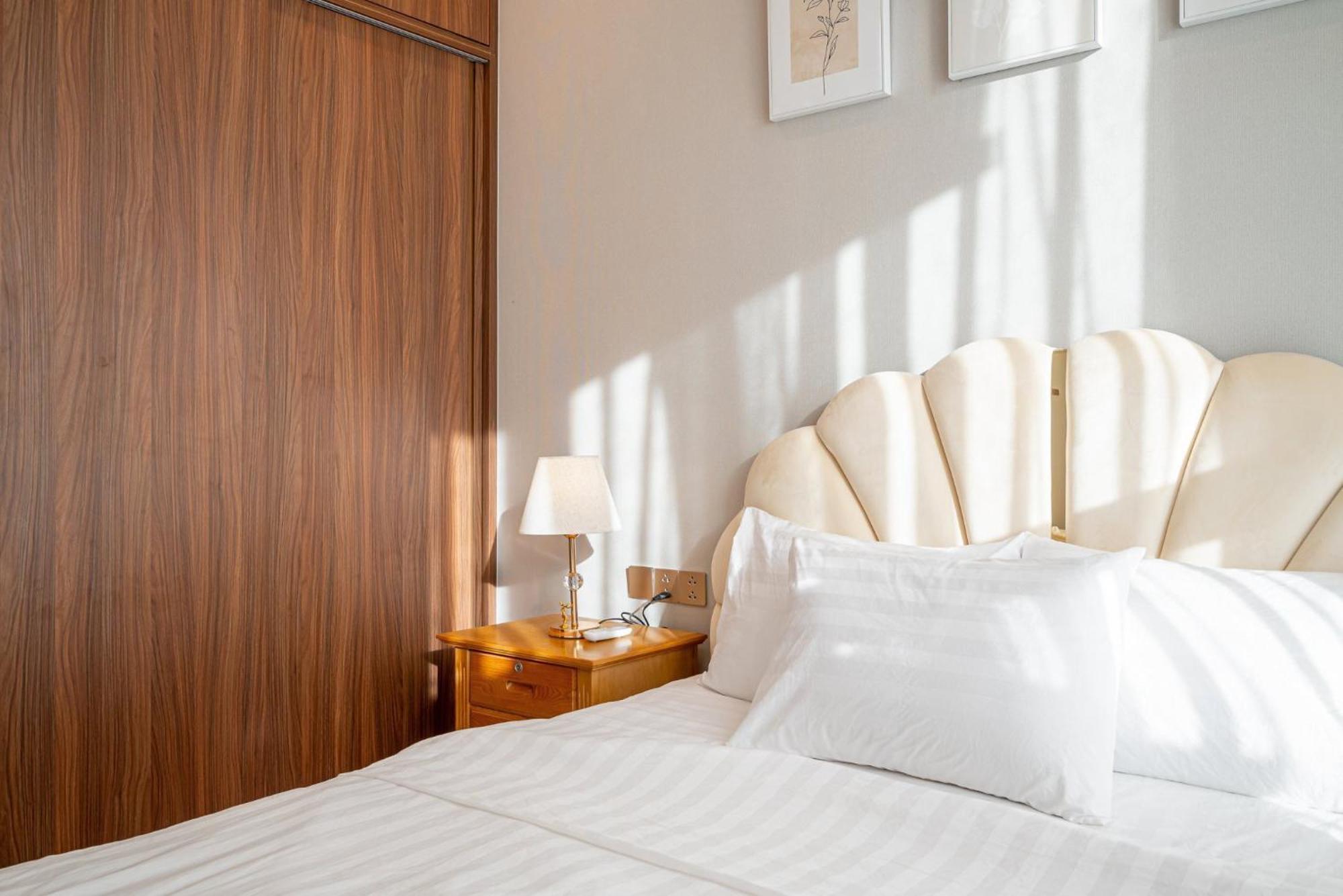 The Metropole Apartment *