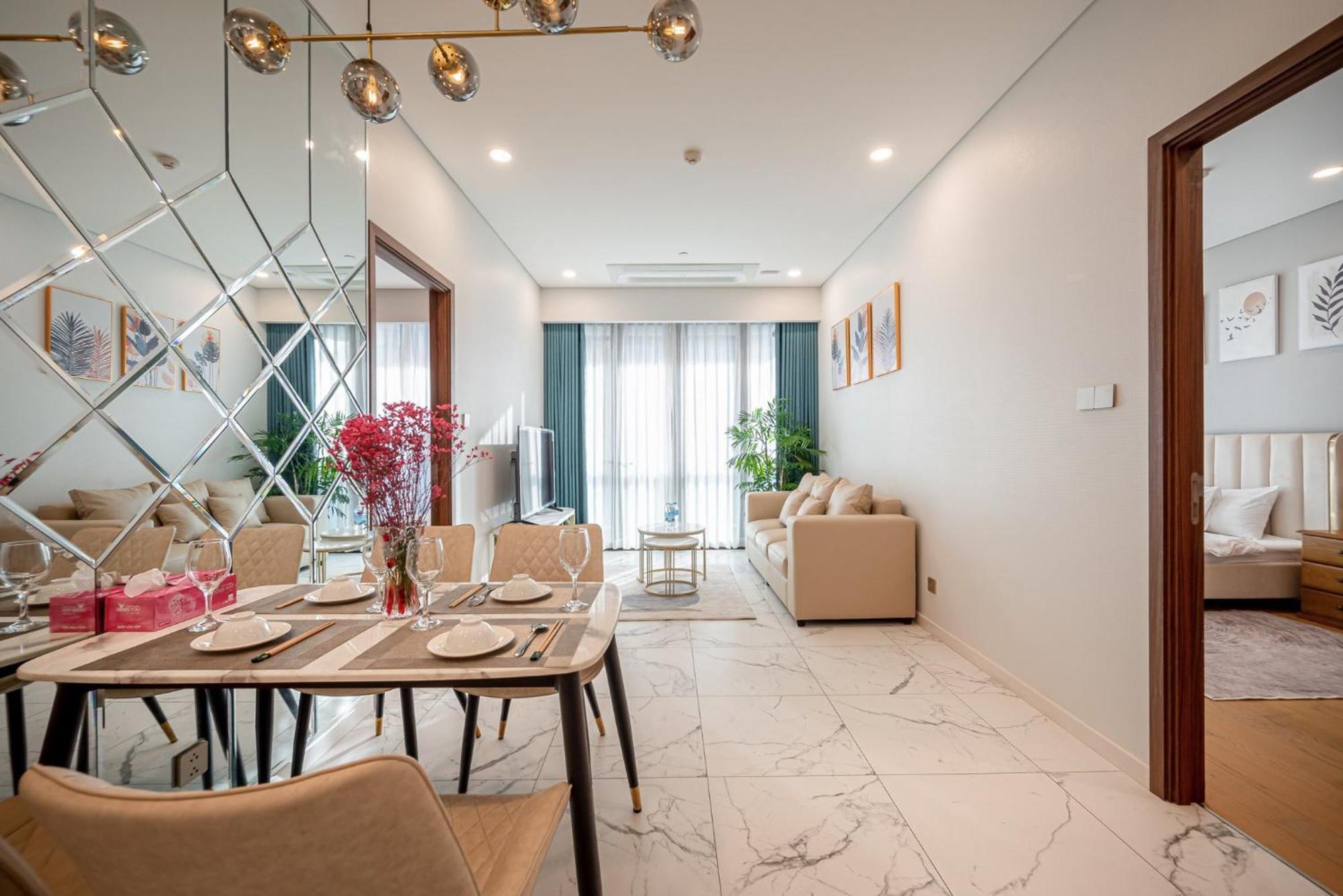 The Metropole Apartment *