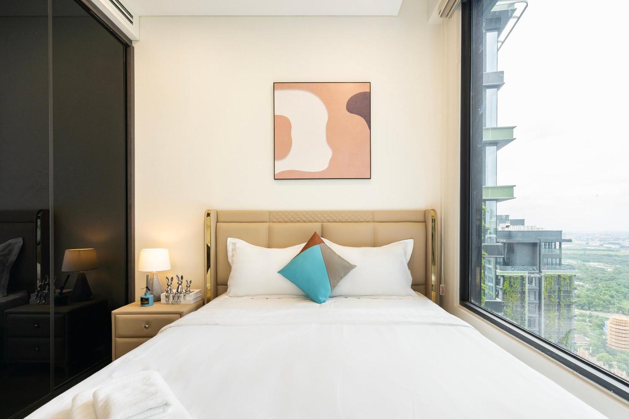 Lumiere Riverside Condotel By Meli Apartment