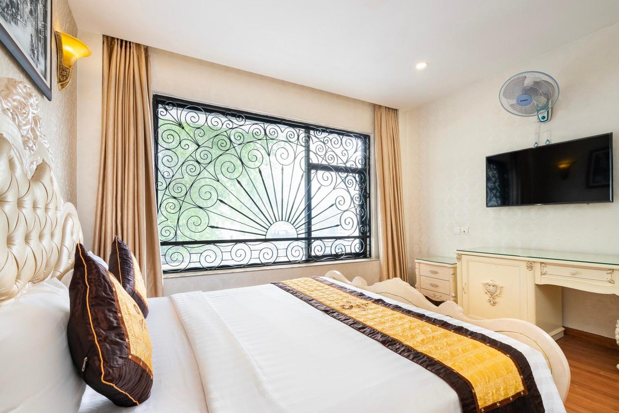 Golden Star Hotel 3*