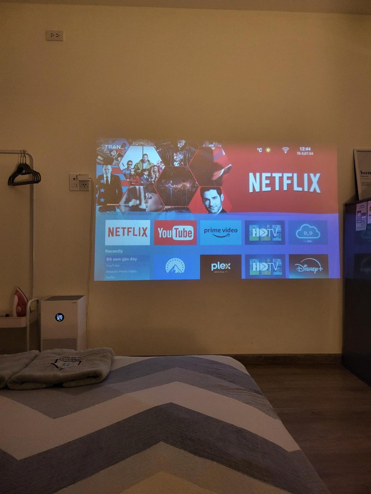 Loco With Netflix And Self Checkin *