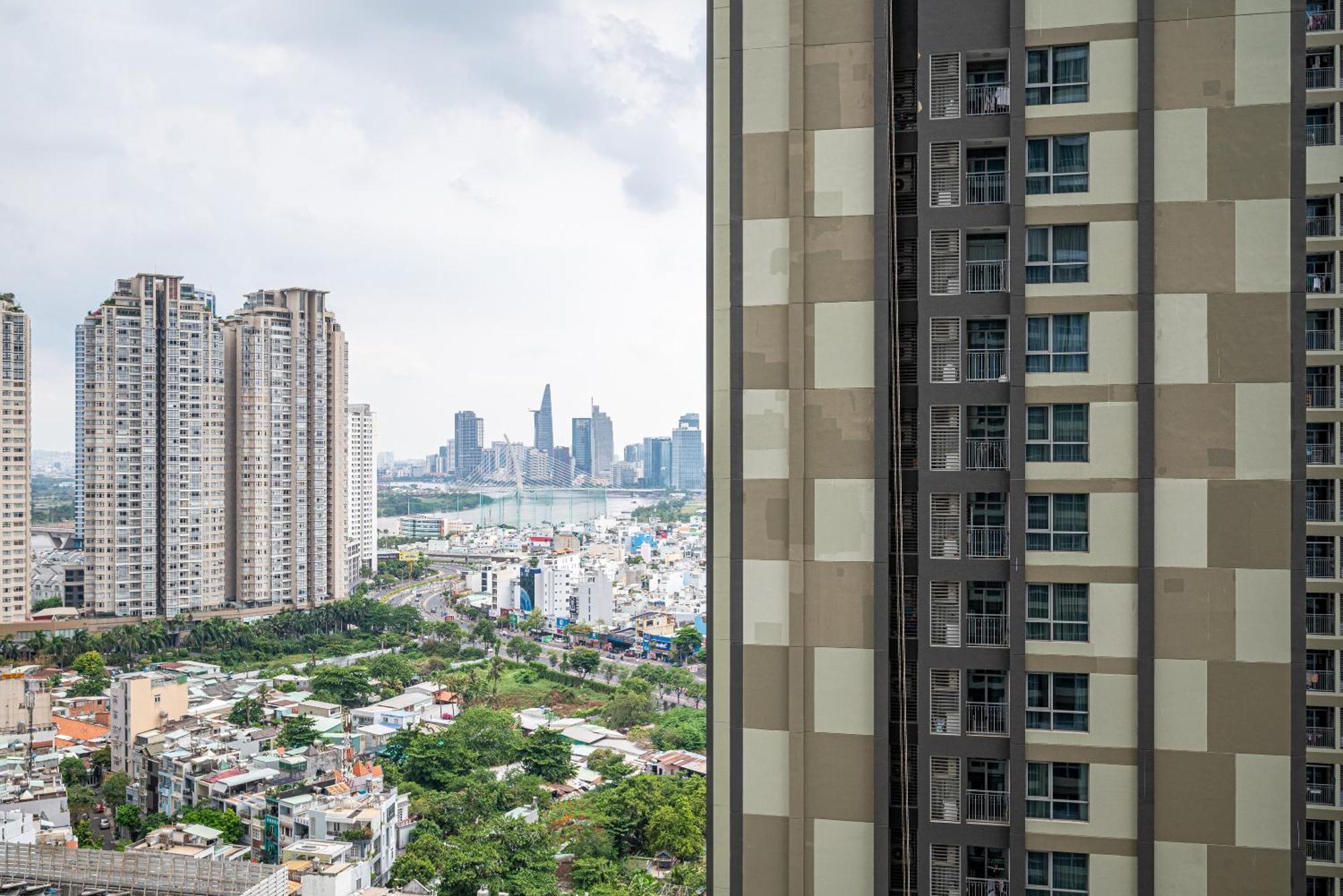 Apartment Landmark Sky Living Luxury-full Noi That