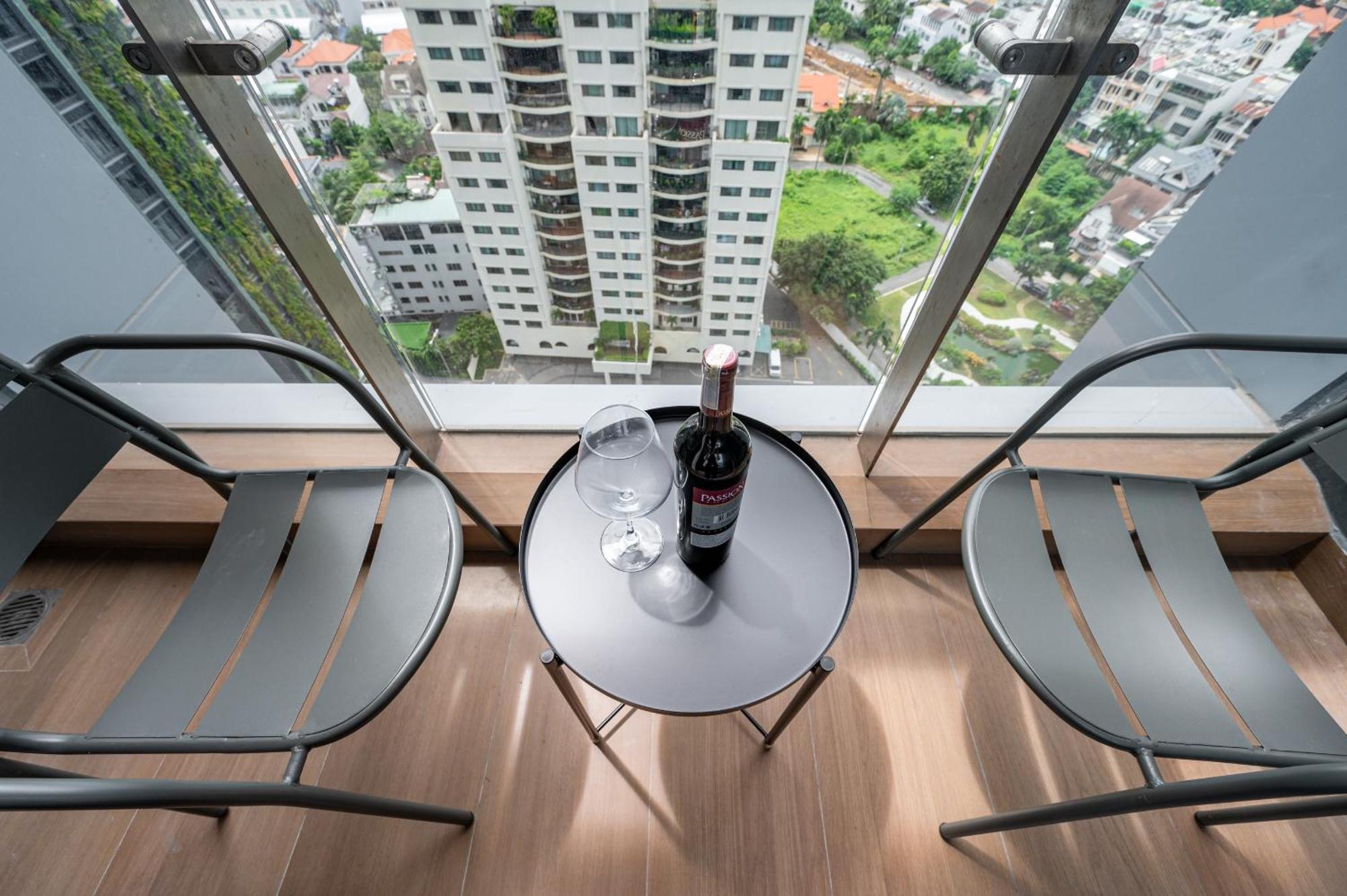 Lumiere Riverside - Raymond Holm - Luxurious 5-star *