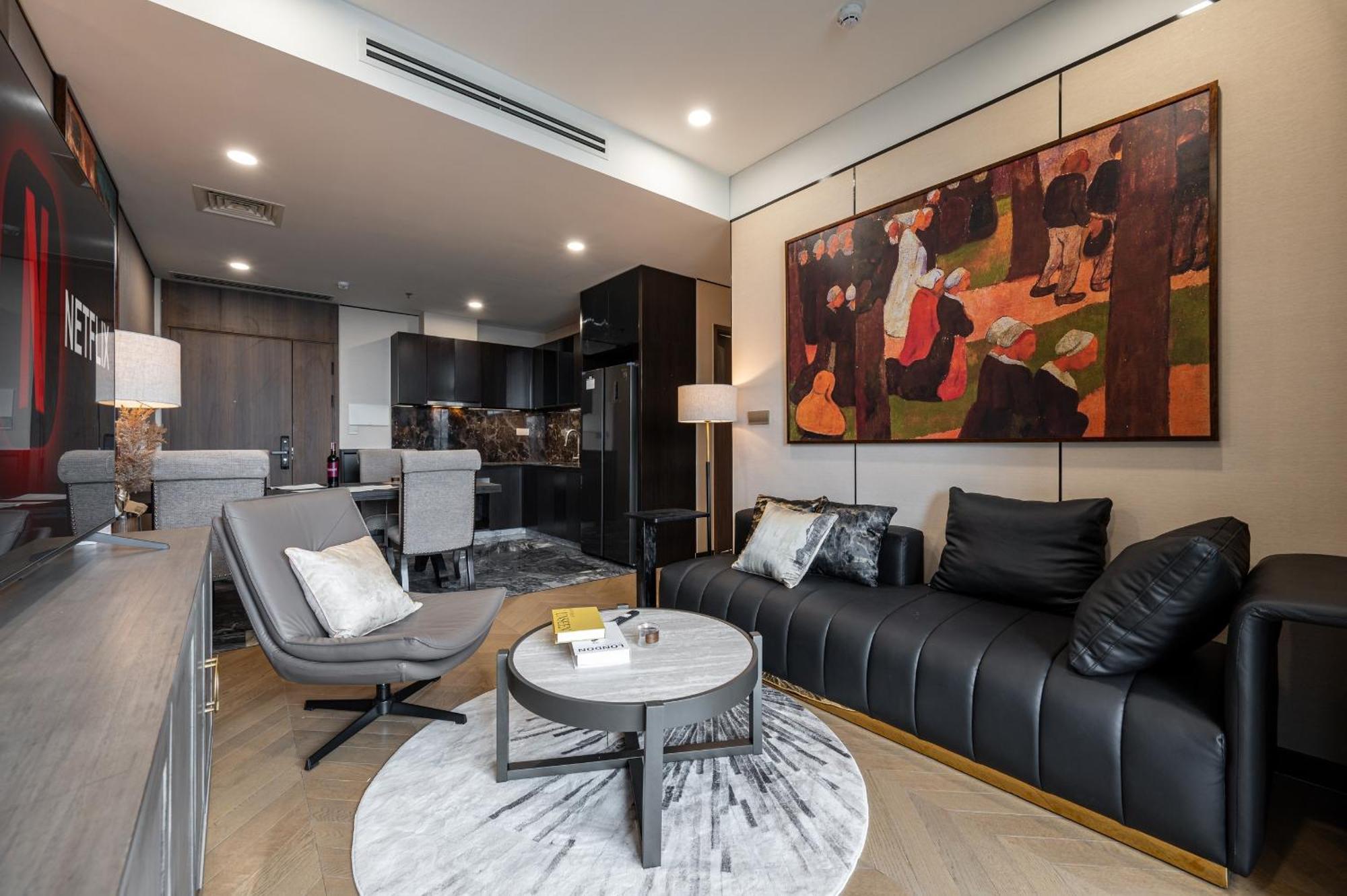 Lumiere Riverside - Raymond Holm - Luxurious 5-star *