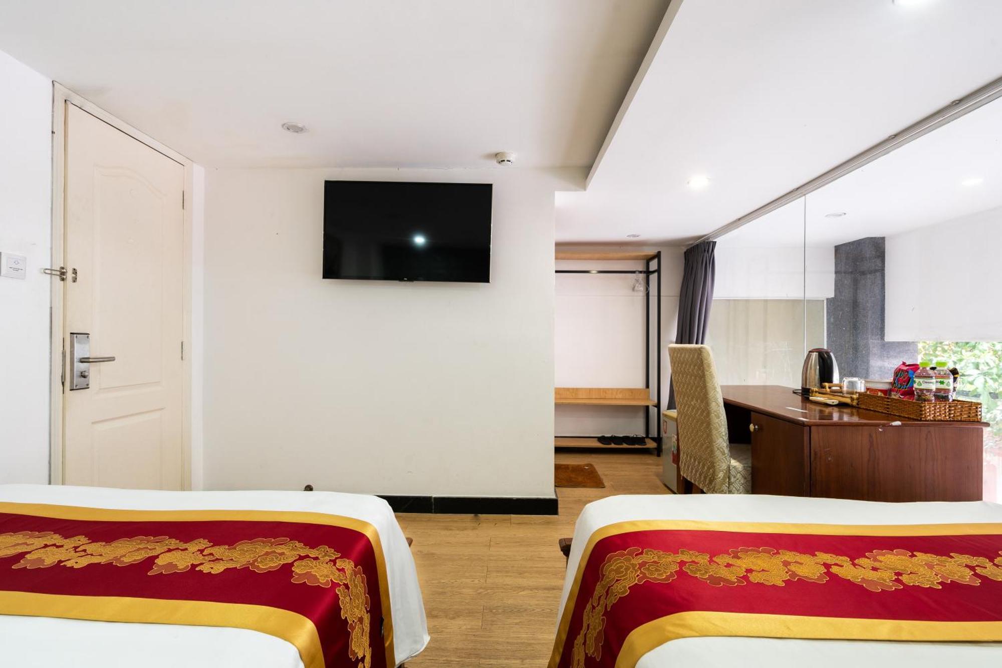 Hanz King Airport Saigon Hotel 3*