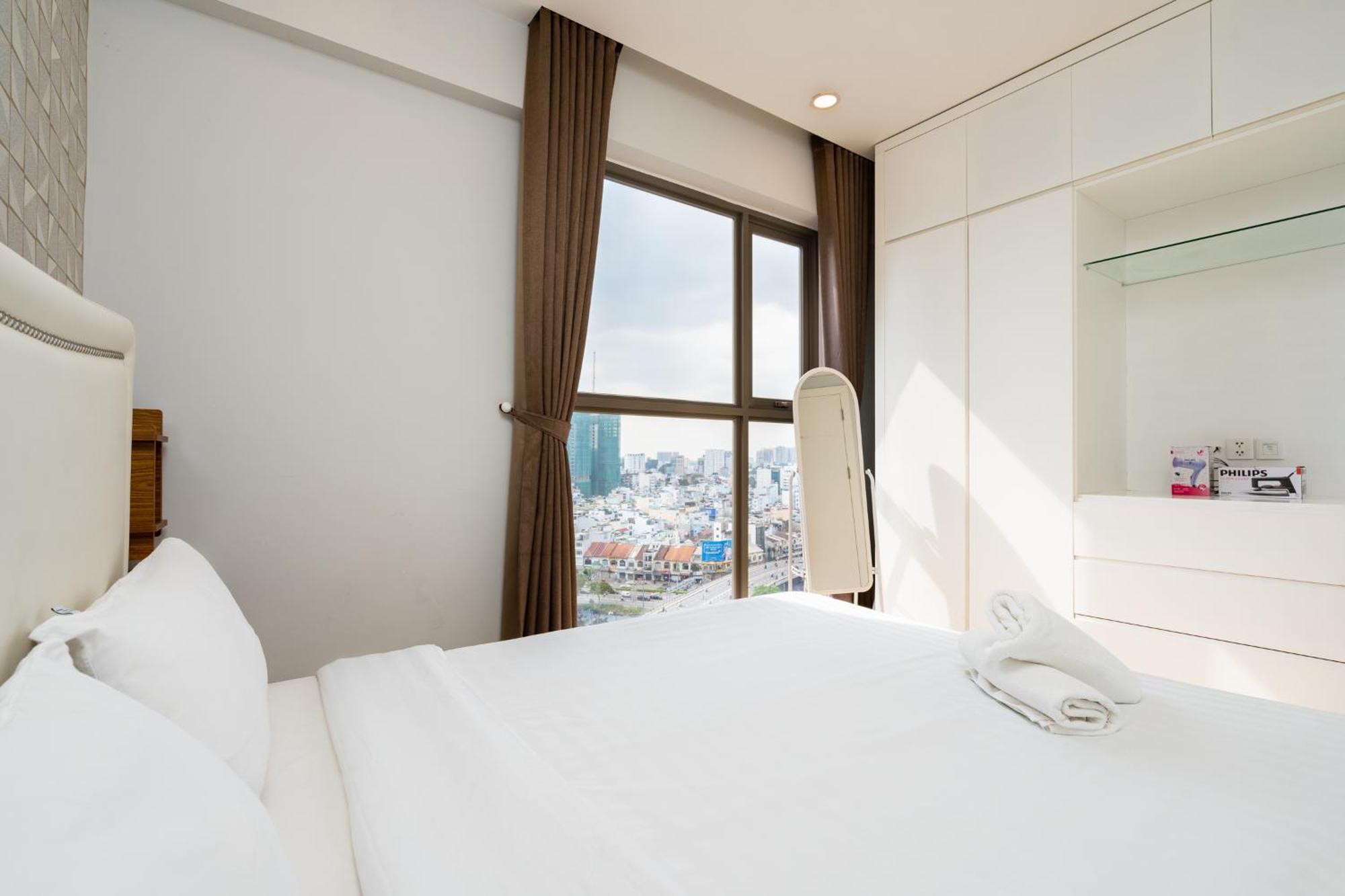 Fusion Rivergate Infinity Pool * Ho Chi Minh City