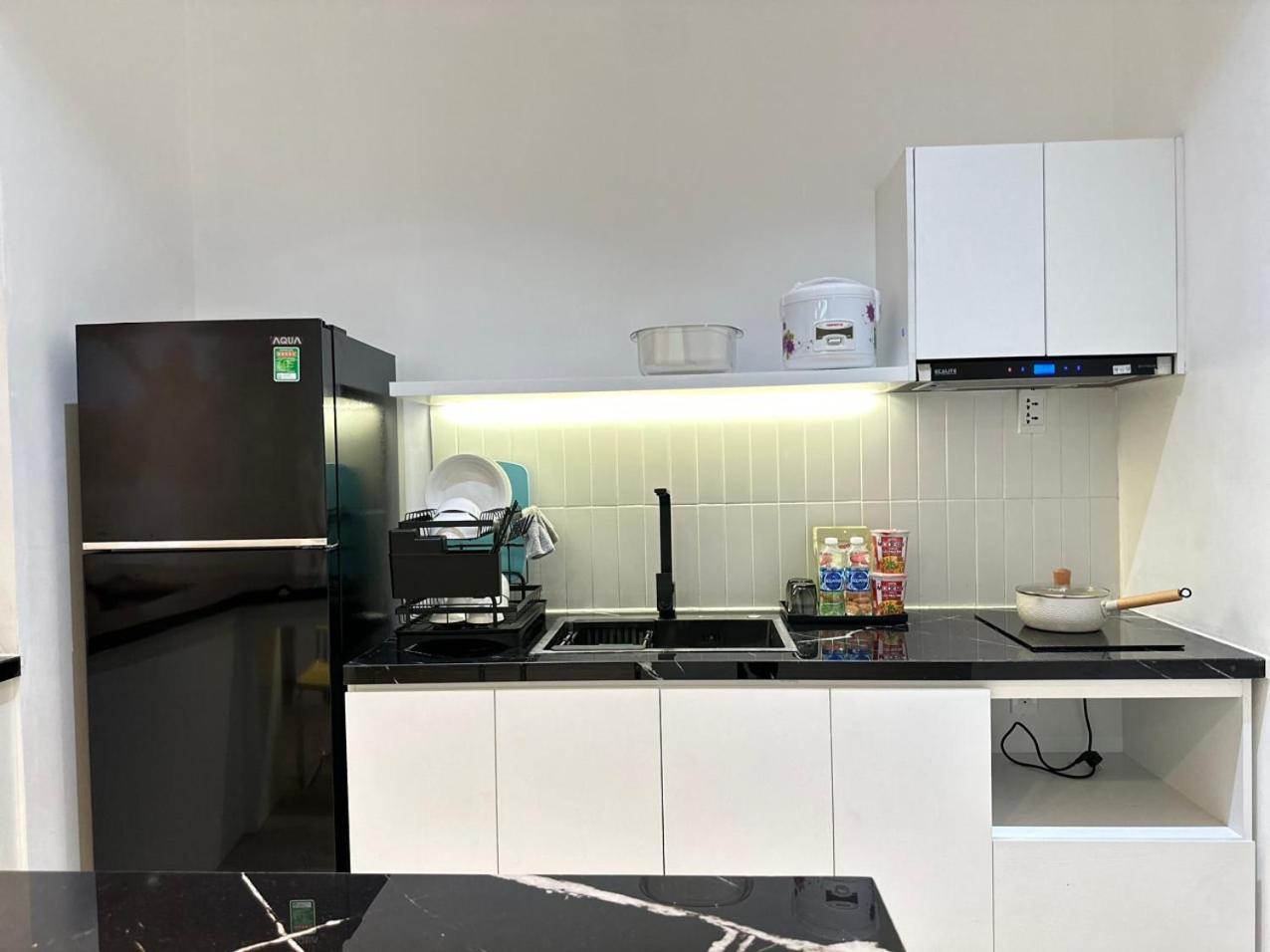Ho Bon Tam, Ban Cong Doc Dao O Quan 10 Apartment *