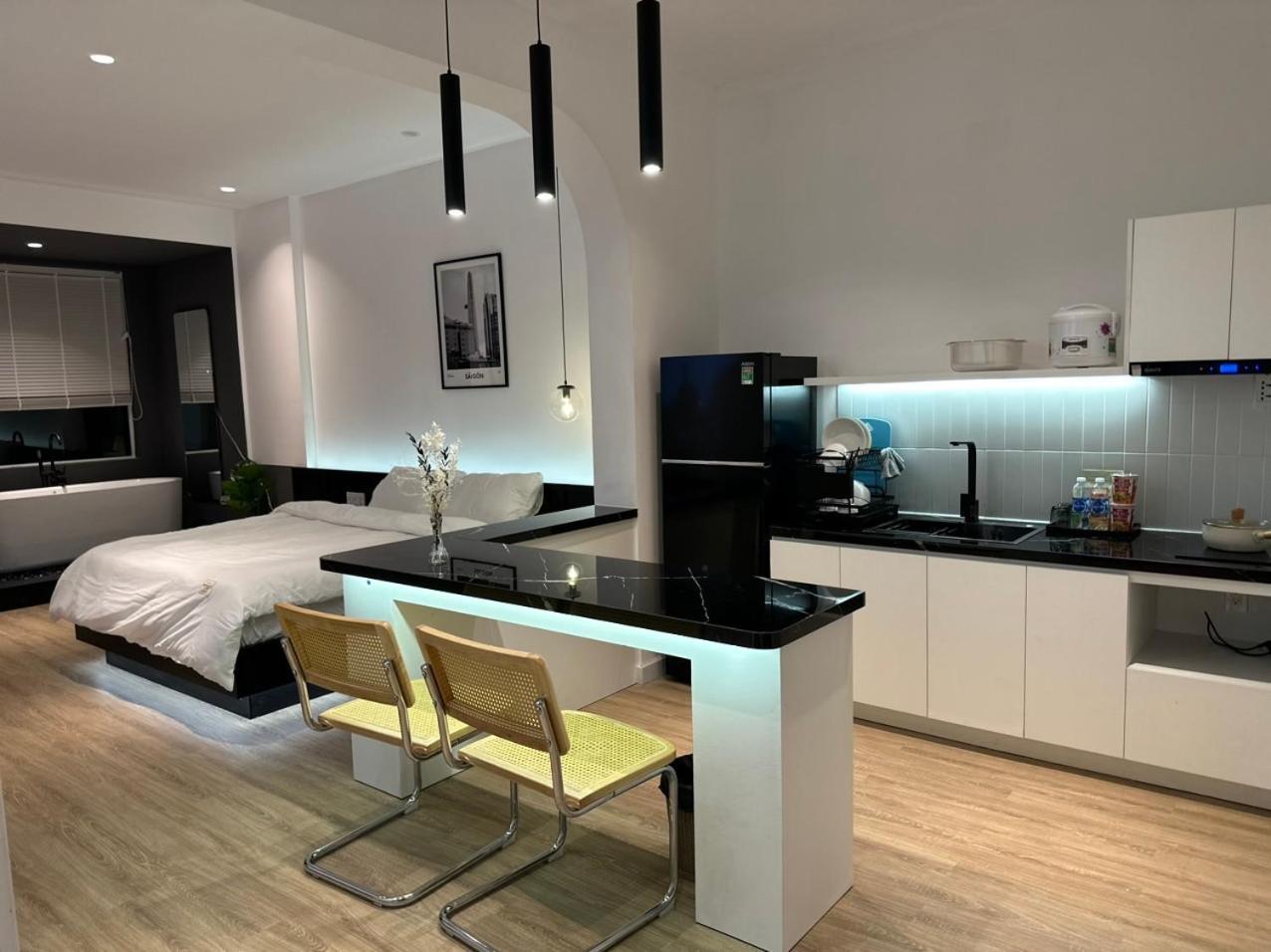 Apartment Ho Bon Tam, Ban Cong Doc Dao O Quan 10 Ho Chi Minh City