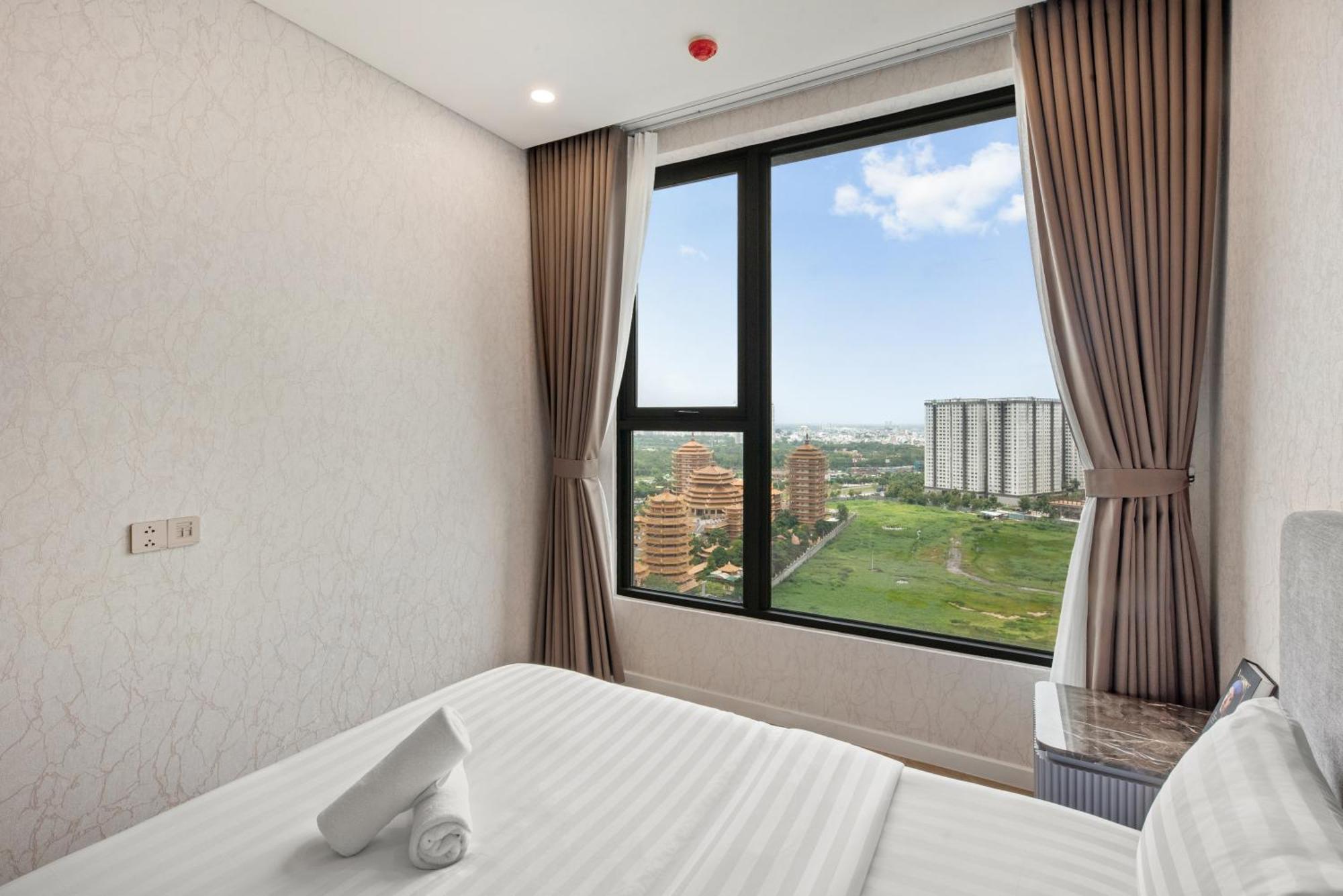 Apartment Smile Home - Lumiere Luxury Stay View & Pool - Thao Dien Ho Chi Minh City